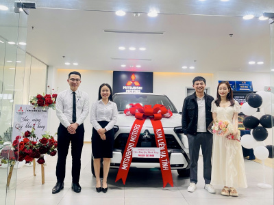 BÀN GIAO XE CHO QUÝ KHÁCH HÀNG THÁNG 4